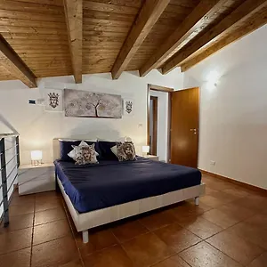Porto Centro Storico Wi-fi&self Check-in , Castellammare del Golfo Italia